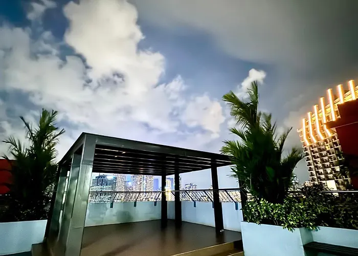 Apartment La Casa Zen - Cozy With Private Wi-fi, Complimentary Access To Fitness Centre, Swimming Pool And Stunning View Located Near The Cbd Of Ortigas, Makati, Bgc